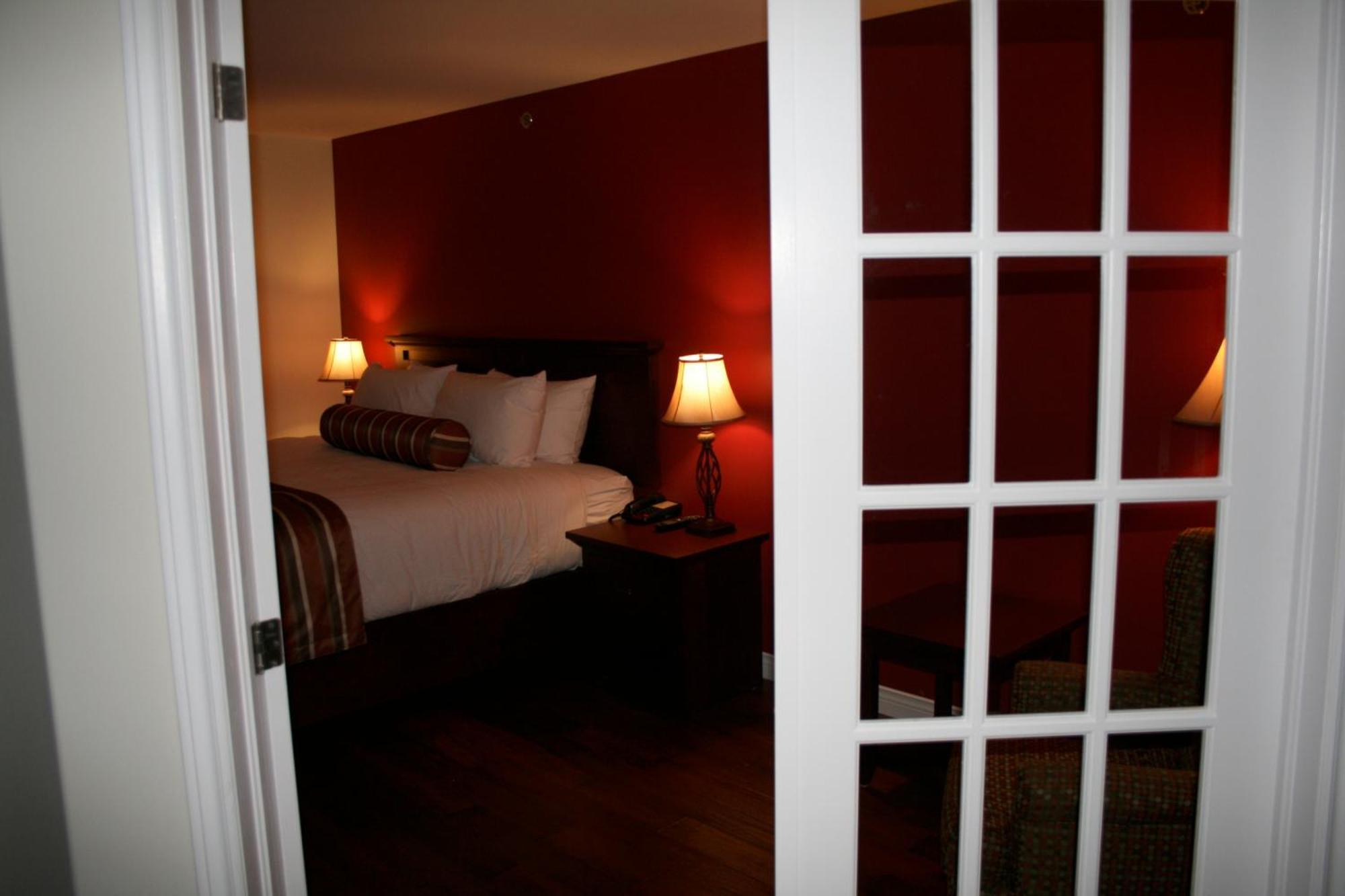Lanes Riverhouse Inn & Cottages Montague Habitación foto