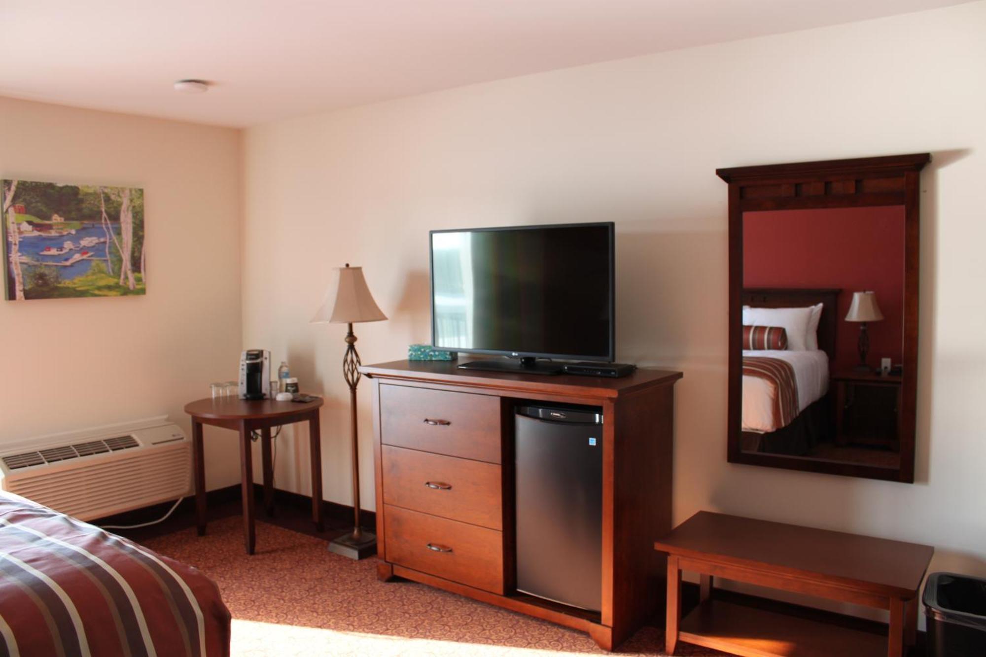 Lanes Riverhouse Inn & Cottages Montague Habitación foto